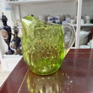 Jarra de cristal tallado