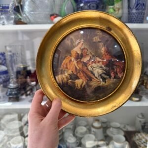 Cuadro con marco dorado