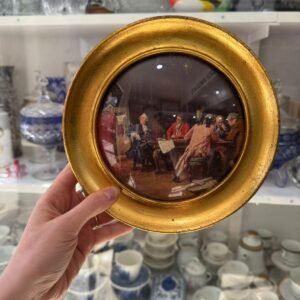 Cuadro con marco dorado