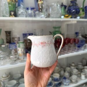 Lechera porcelana tsuji