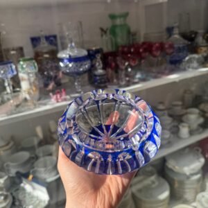 Gran cenicero de cristal súper tallado azul
