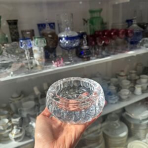 Exquisito cenicero de cristal súper tallado