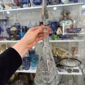 Botellón de cristal tallado