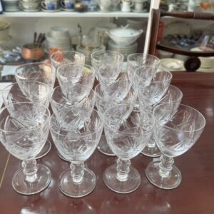Juego de 12 copas de cristal súper tallado para vino