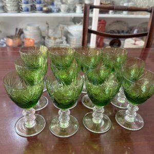 Juego de 12 copas de cristal súper tallado verde
