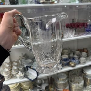 Jarra de cristal tallado