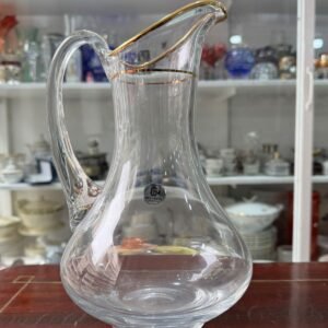 Jarra de cristal con dorado