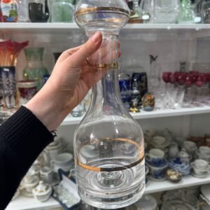 Botellón de cristal con dorado