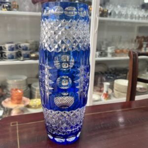 Exquisito florero cristal súper tallado azul