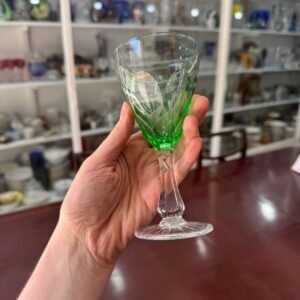 Juego de 10 copas de cristal verdes