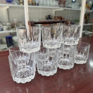 Juego de 8 vasos vidrio tallado