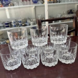 Juego de 8 vasos vidrio tallado