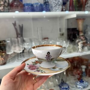 Dúo de té porcelana tsuji pintada a mano con oro con geishas