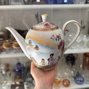 Tetera porcelana tsuji pintada a mano con oro con geishas