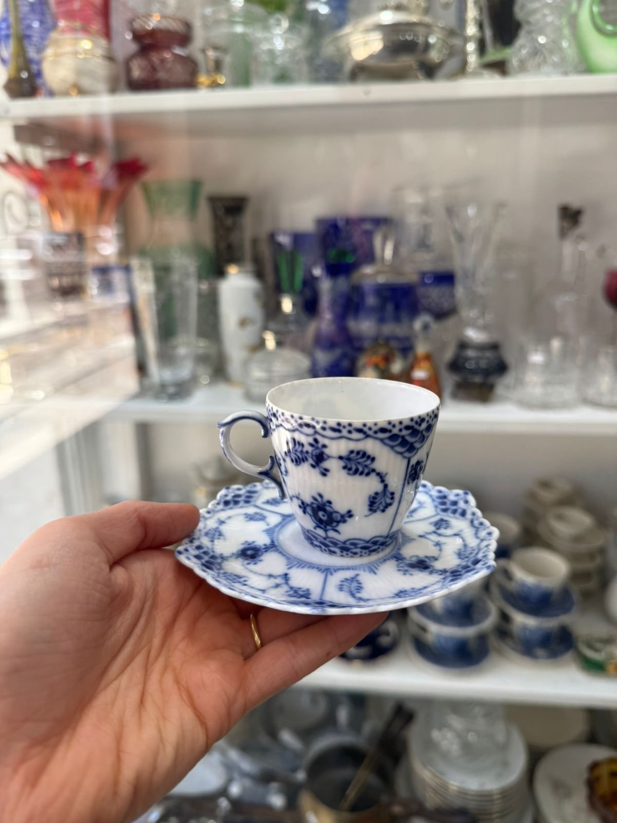 Dúo de café porcelana de colección Royal Copenhagen blue Fluted Porcelana danesa Musselmalet. - Image 7