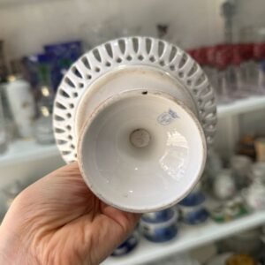 Bombonera con pie porcelana alemana