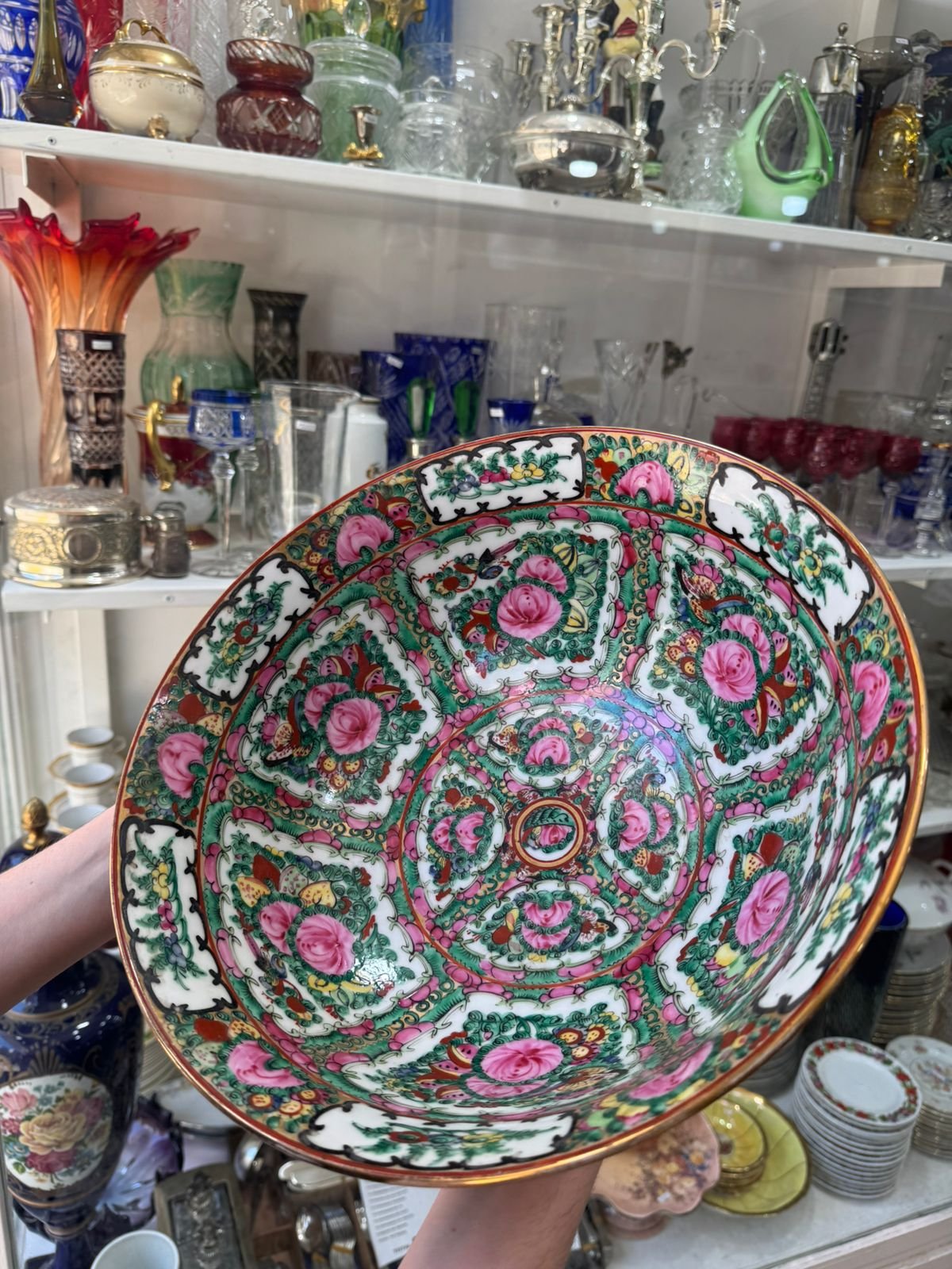 Ensaladera, frutera, centro de mesa grande porcelana oriental pintada a mano con oro - Image 4