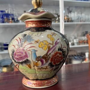 Potiche pintada a mano con oro muy antigua oriental