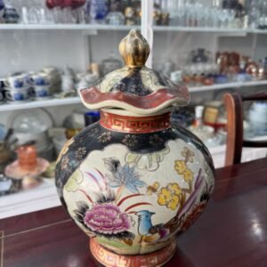 Potiche pintada a mano con oro muy antigua oriental