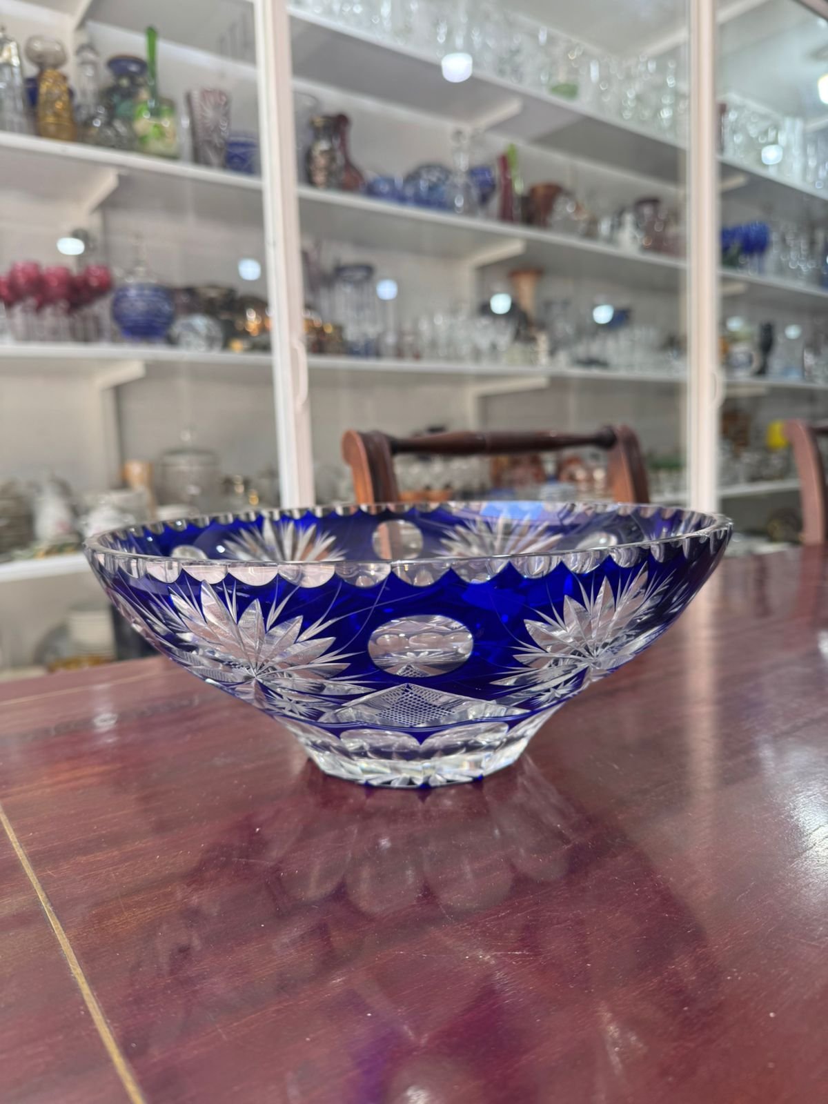 Exquisito centro de mesa de cristal súper tallado azul - Image 3