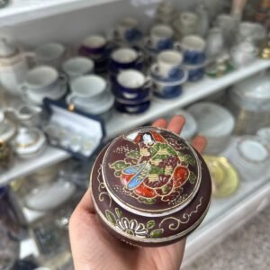 Cofre porcelana oriental satsuma pintado a mano