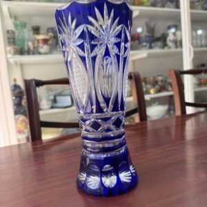 Florero de cristal súper tallado azul