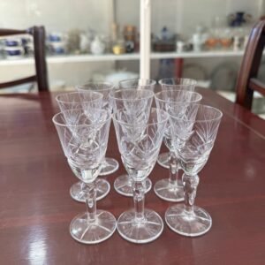 Juego de 8 copas de cristal súper tallado para licor