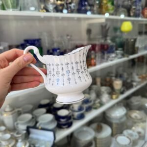 Lechera porcelana ROYAL STANDARD BONE CHINA ENGLAND