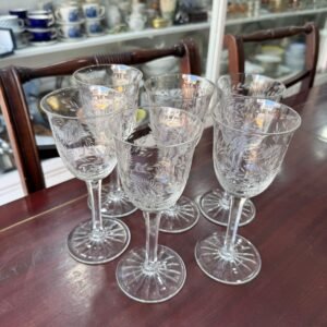 Exquisito juego de 6 copas para agua o vino de cristal súper tallado