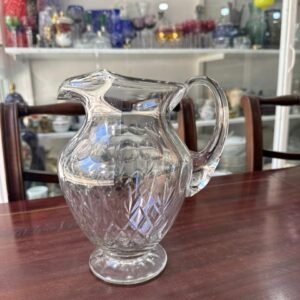 Jarra cristal tallado con pico vertedor