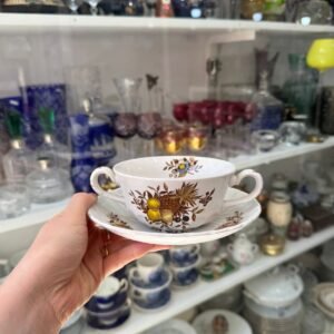 Consomera con plato inglesa