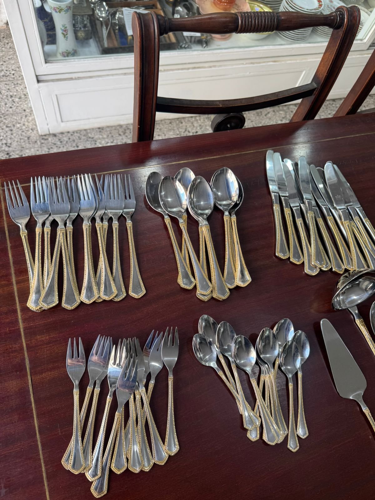 Juego de cubiertos SOLINGEN con baño de oro 18 K - 70 PIEZAS - Image 13