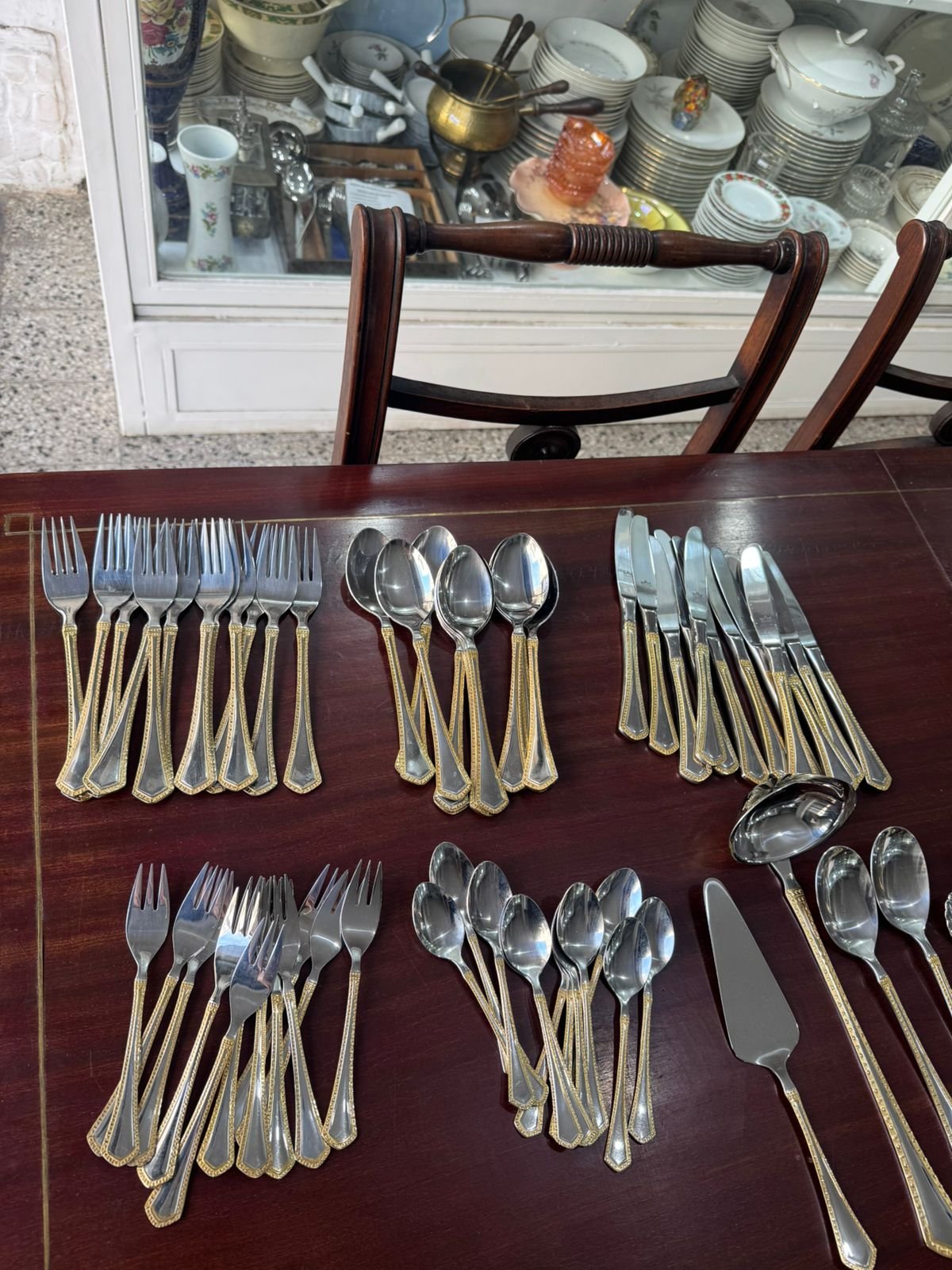 Juego de cubiertos SOLINGEN con baño de oro 18 K - 70 PIEZAS - Image 10