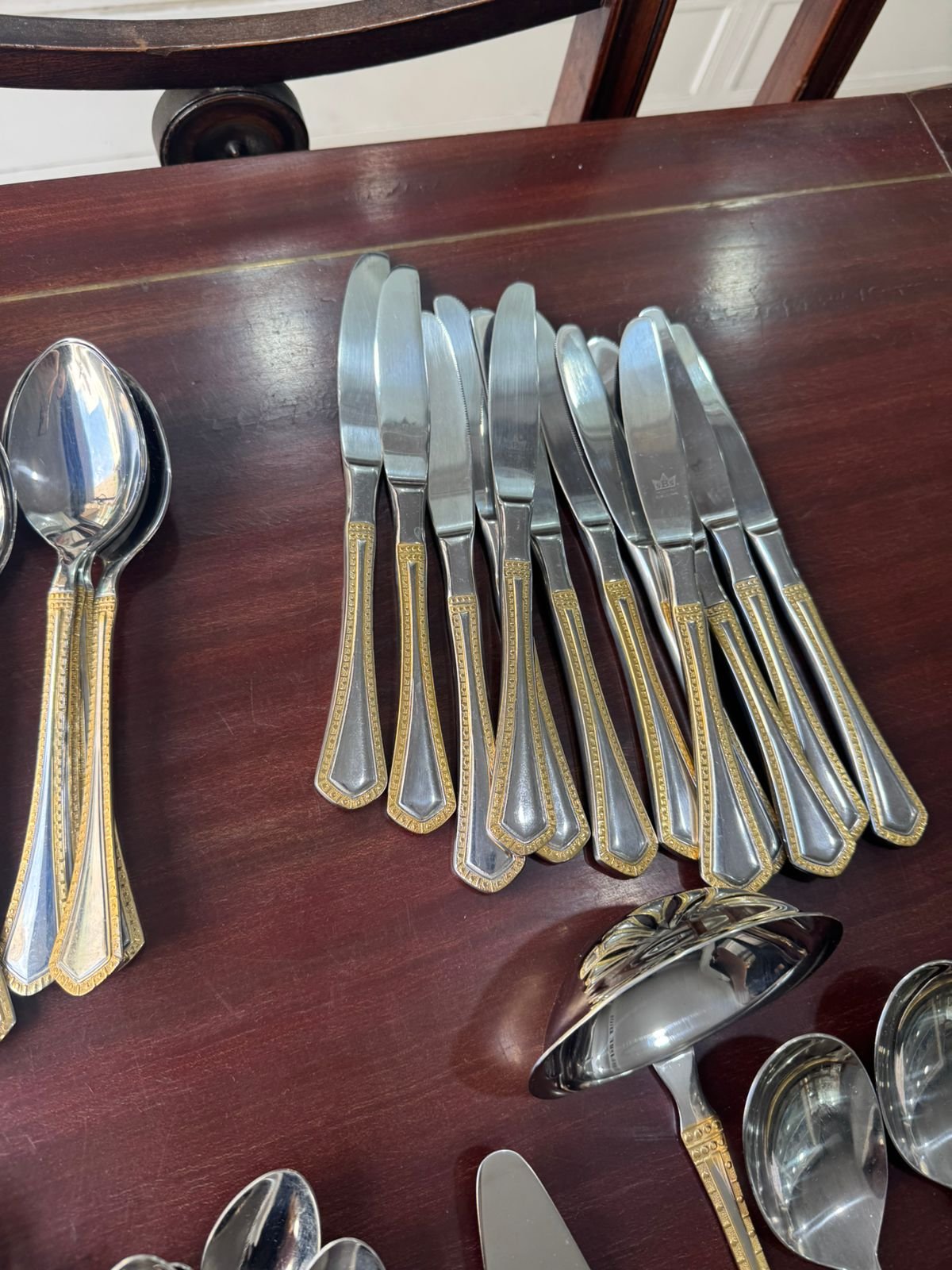 Juego de cubiertos SOLINGEN con baño de oro 18 K - 70 PIEZAS - Image 8