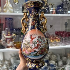 Florero oriental pintado a mano