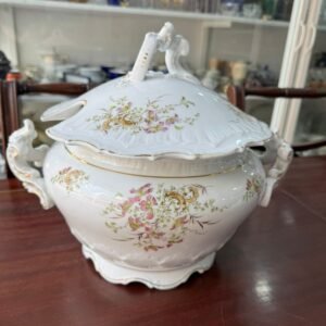 Gran sopera de porcelana pintada a mano con oro