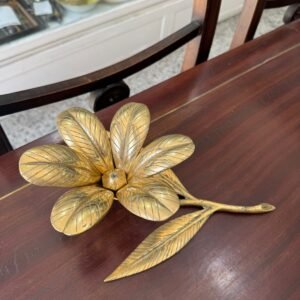 Flor de bronce cenicero