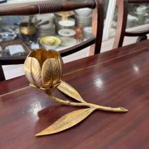 Flor de bronce cenicero