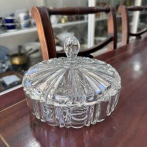 Bombonera de vidrio prensado