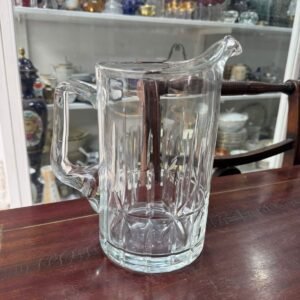 Jarra de cristal tallado