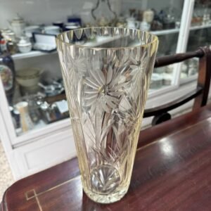 Florero de cristal súper tallado