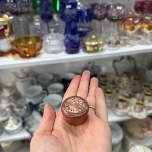 Cofre o pastillero de cobre