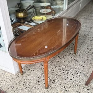 Mesa ratona de estilo