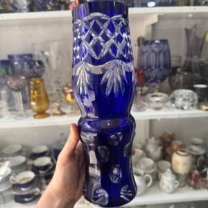 Florero azul de cristal súper tallado