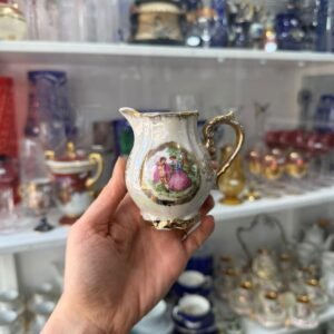 Lechera porcelana japonesa