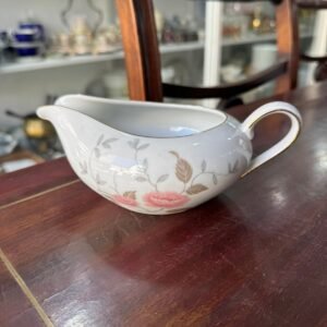 Lechera porcelana tsuji