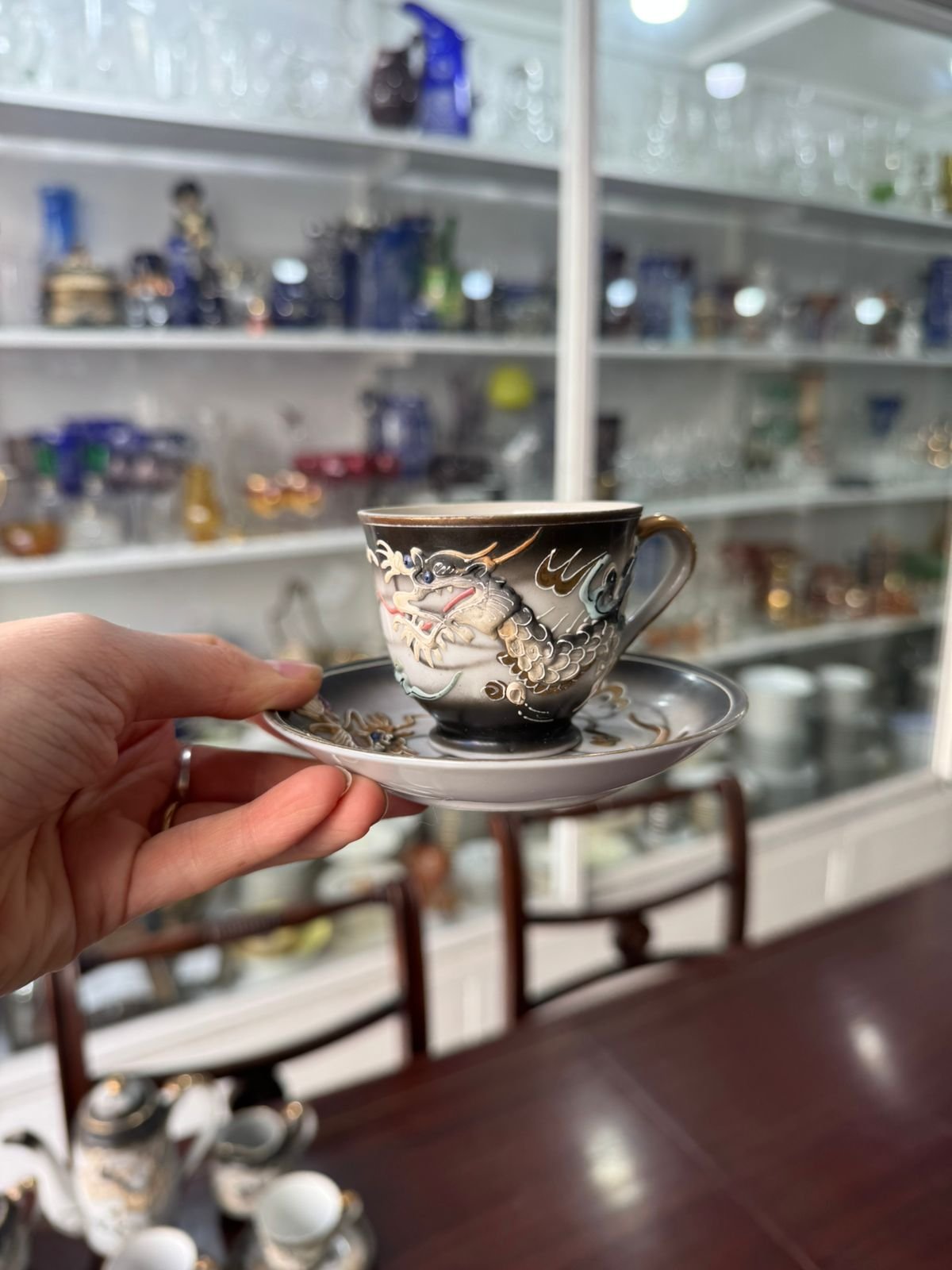 Juego de café porcelana japonesa con dragones en relieve - Image 2