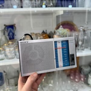 Radio SONY VINTAGE a pilas o con su transformador electrica AM FM