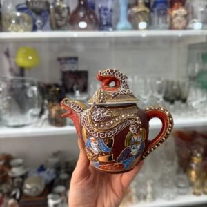 Lechera porcelana satsuma pintada a mano con oro