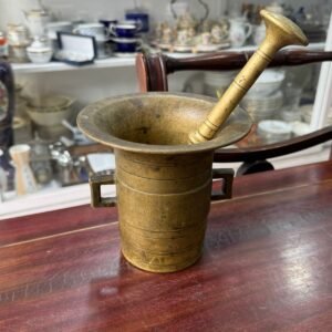 Mortero de bronce